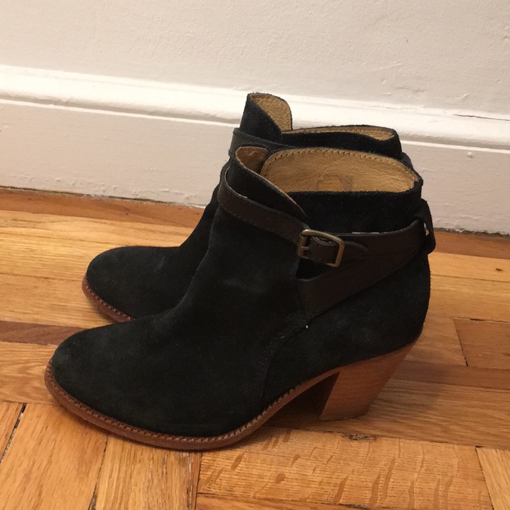 Hudson London Booties Boots Black Suede GUC Sz 7